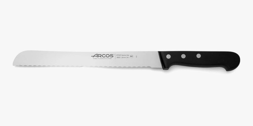 Cuchillo de pan Arcos Universal de 250 mm con hoja ondulada y mango negro