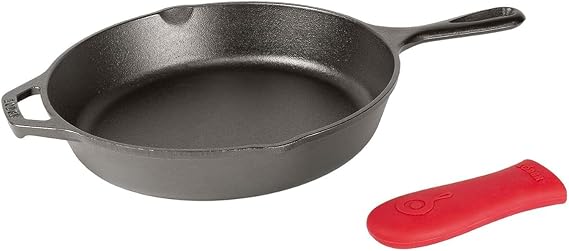 Sartén Lodge de hierro fundido precurada de 10,25 pulgadas con protector rojo de silicona