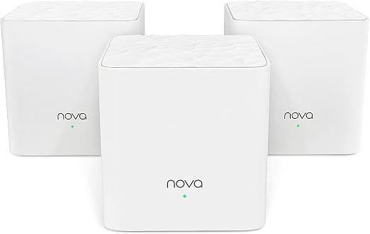 Tres nodos blancos Tenda Nova MW3 sobre fondo blanco